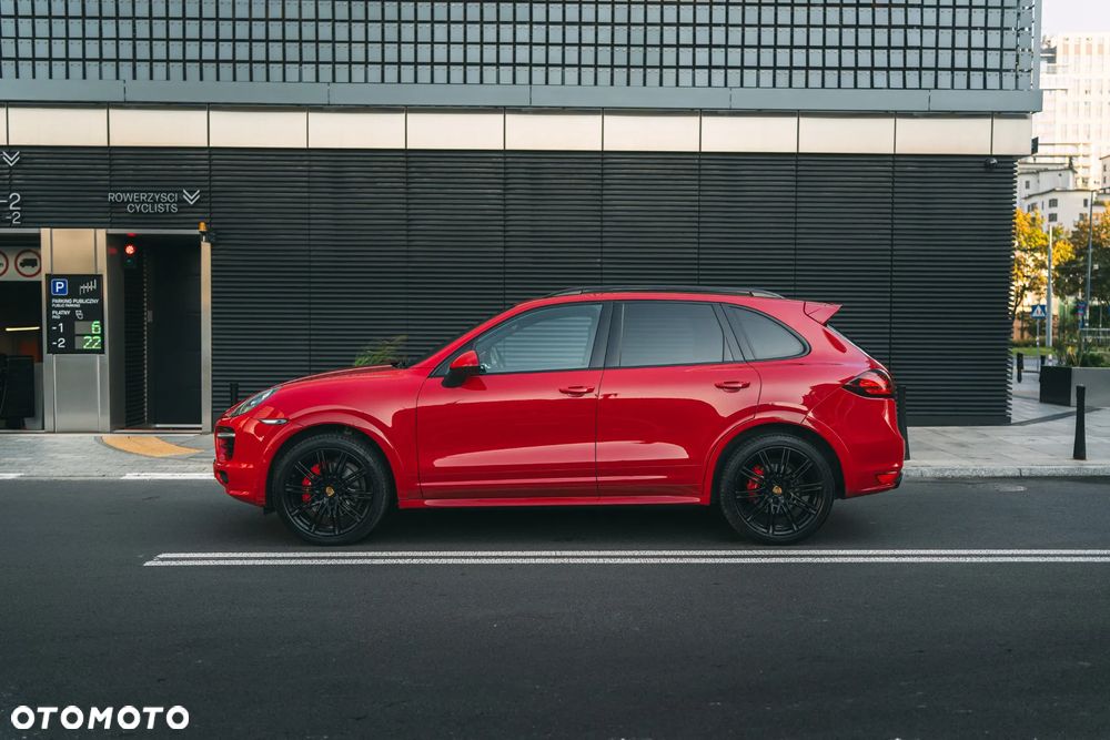 Porsche Cayenne GTS - 3