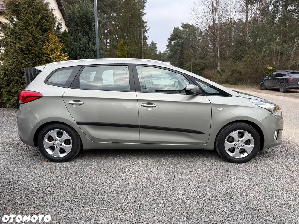 Kia Carens 1.6 GDI Dream-Team Edition - 4