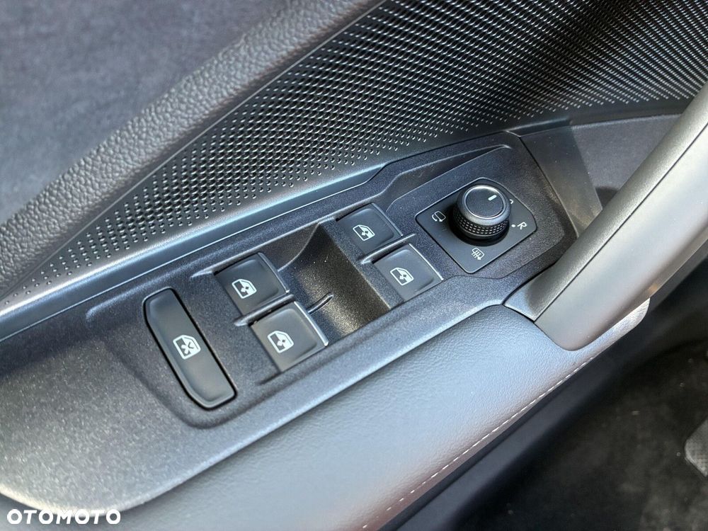 Volkswagen Tiguan - 23