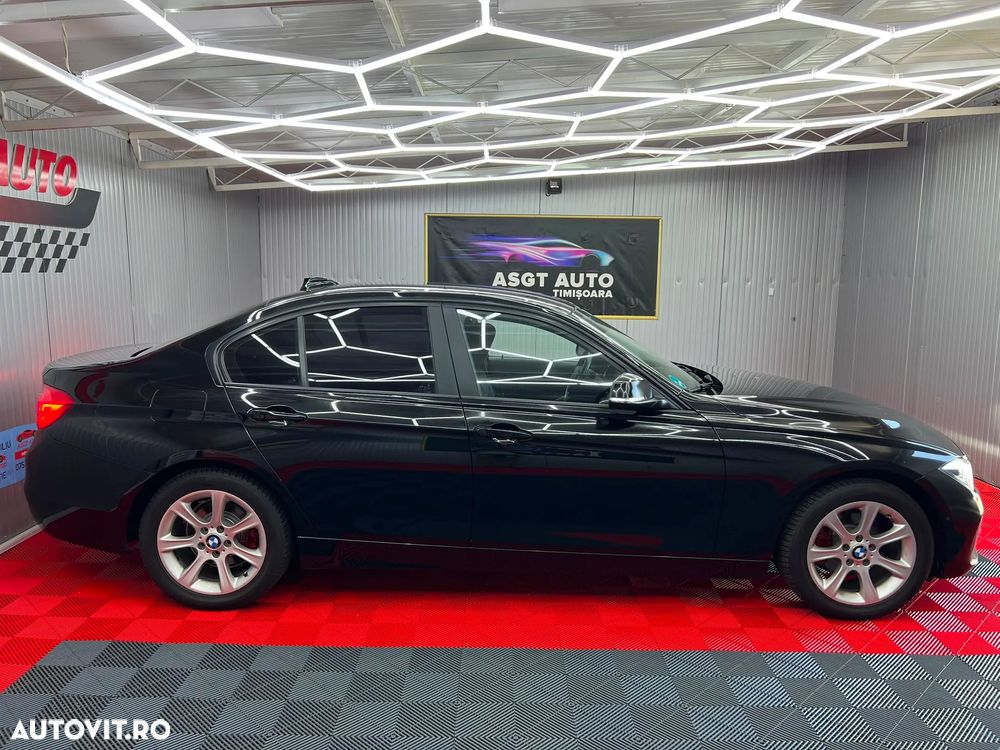 BMW Seria 3 318i Aut. - 22