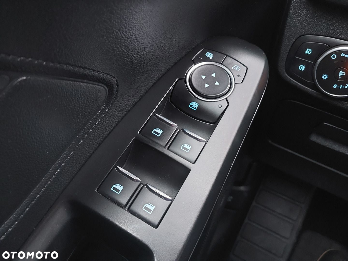 Ford Focus 1.0 EcoBoost Trend - 18