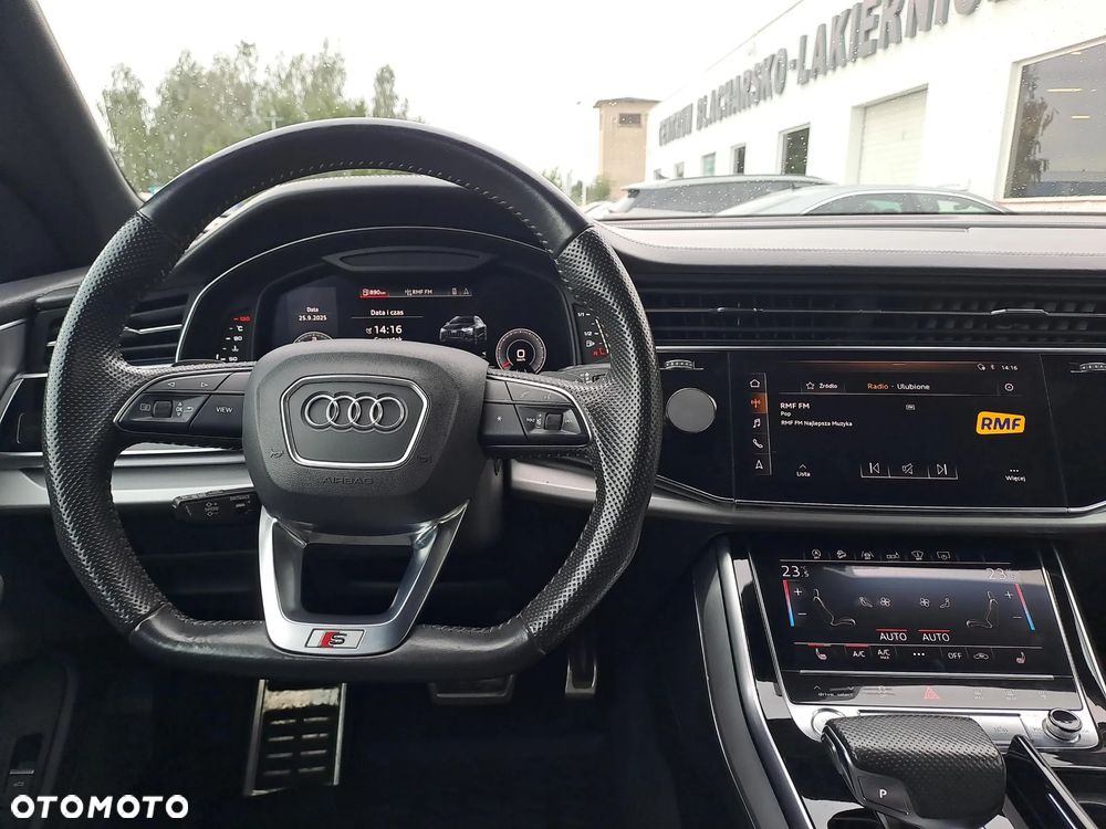 Audi Q8 - 9