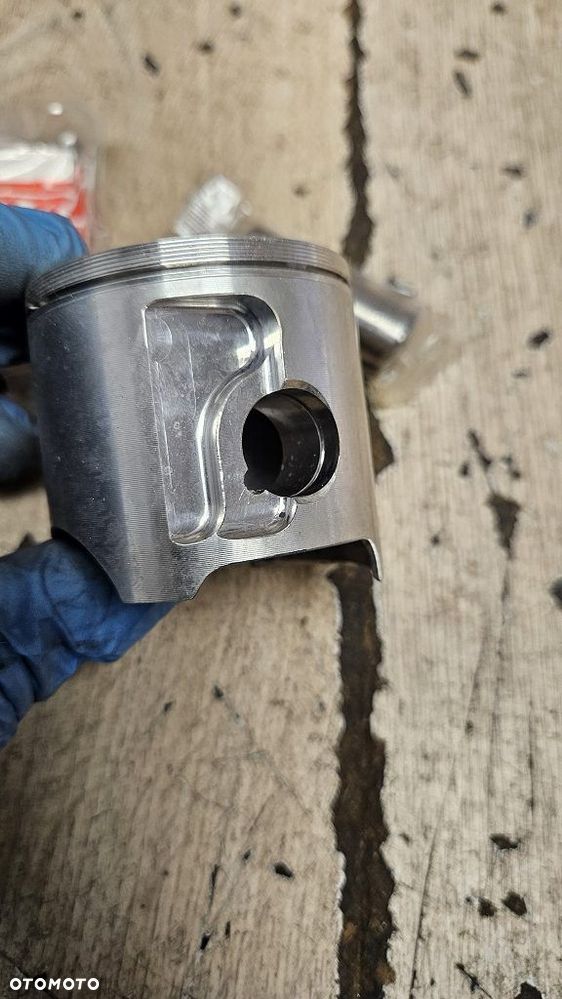 Tłok pierścienie sworzeń Wiseco 559P4 Yamaha YZ125 - 5