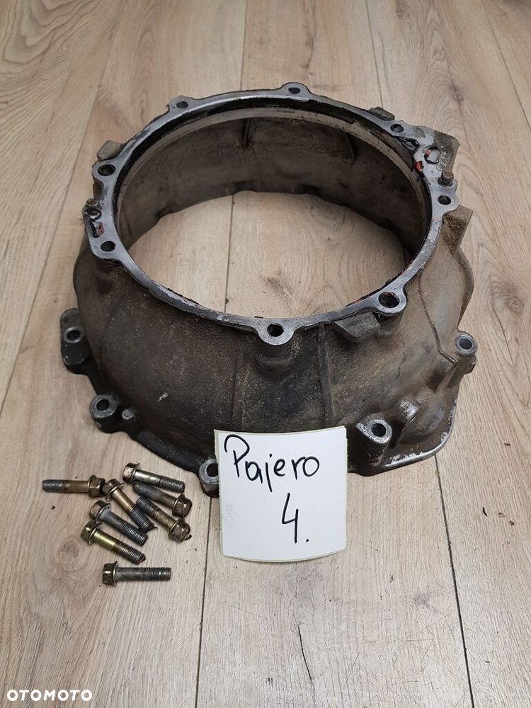 Łącznik silnik skrzynia biegów dzwon Mitsubishi Pajero III 3,2 DID - 1