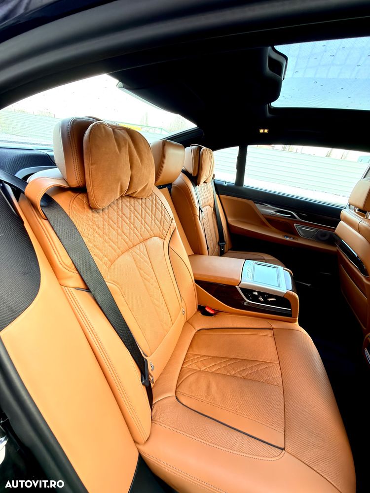BMW Seria 7 745Le AT PHEV - 14