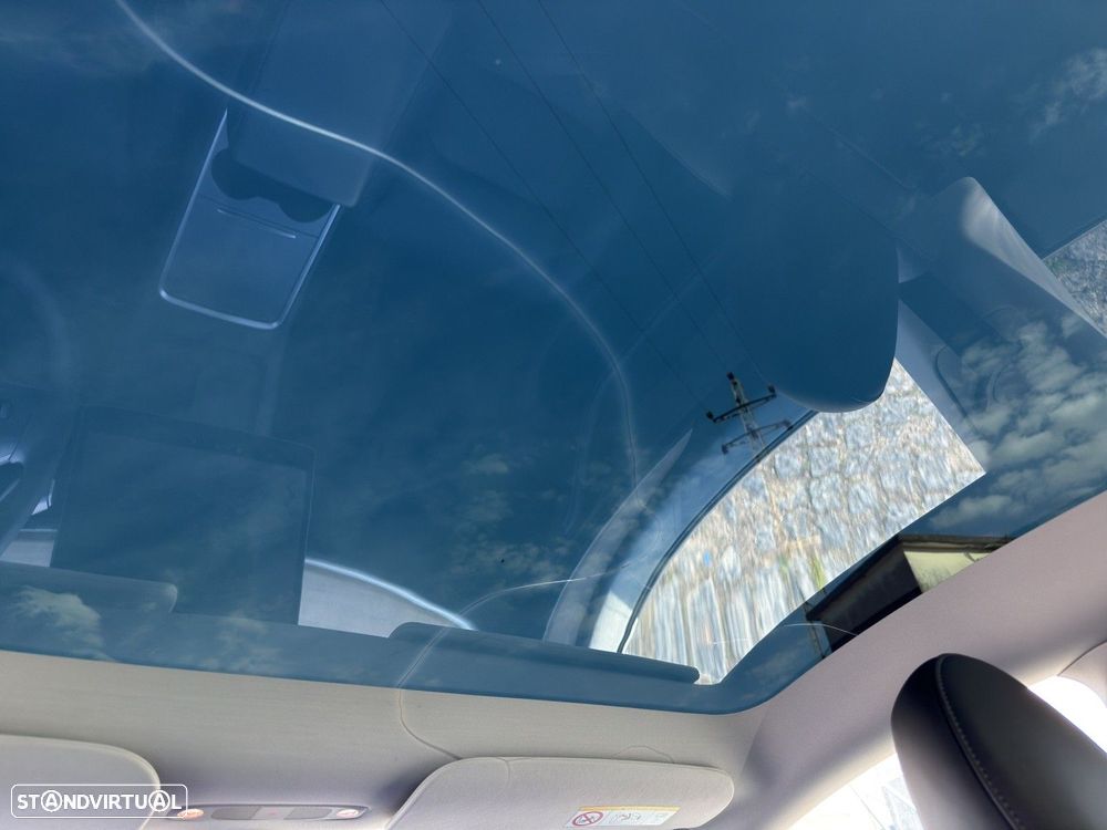 Tesla Model Y Standard RWD - 18