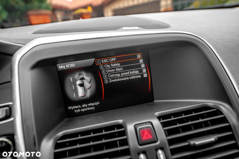 Volvo XC 60 D5 AWD RDesign - 29