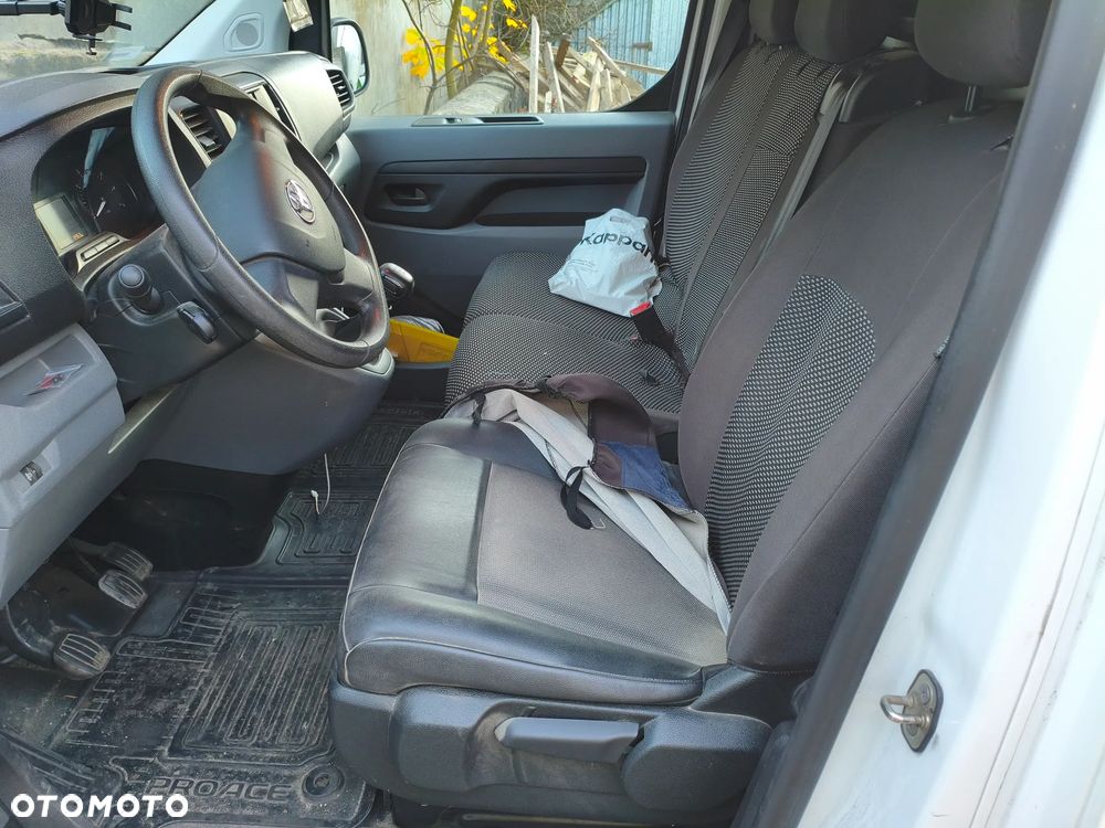 Toyota Proace Medium 2,0 Activ D4D120 - 7