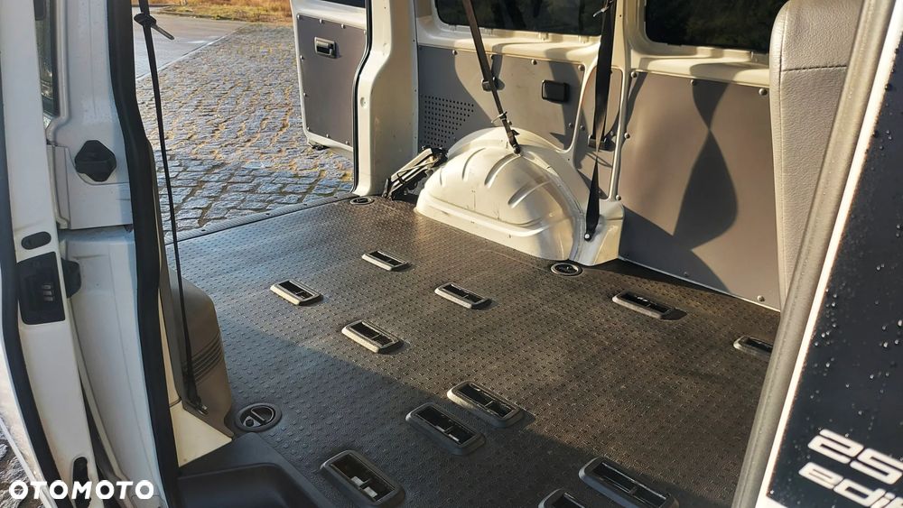 Volkswagen Transporter 7JD172/WF2/ZP1/0WQ - 13