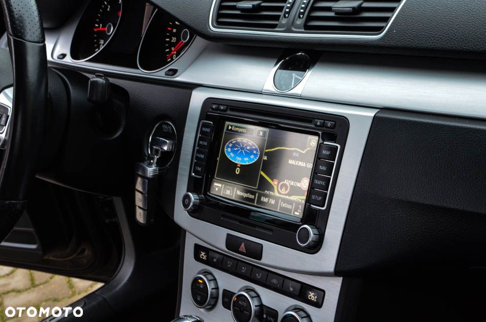 Volkswagen Passat - 40