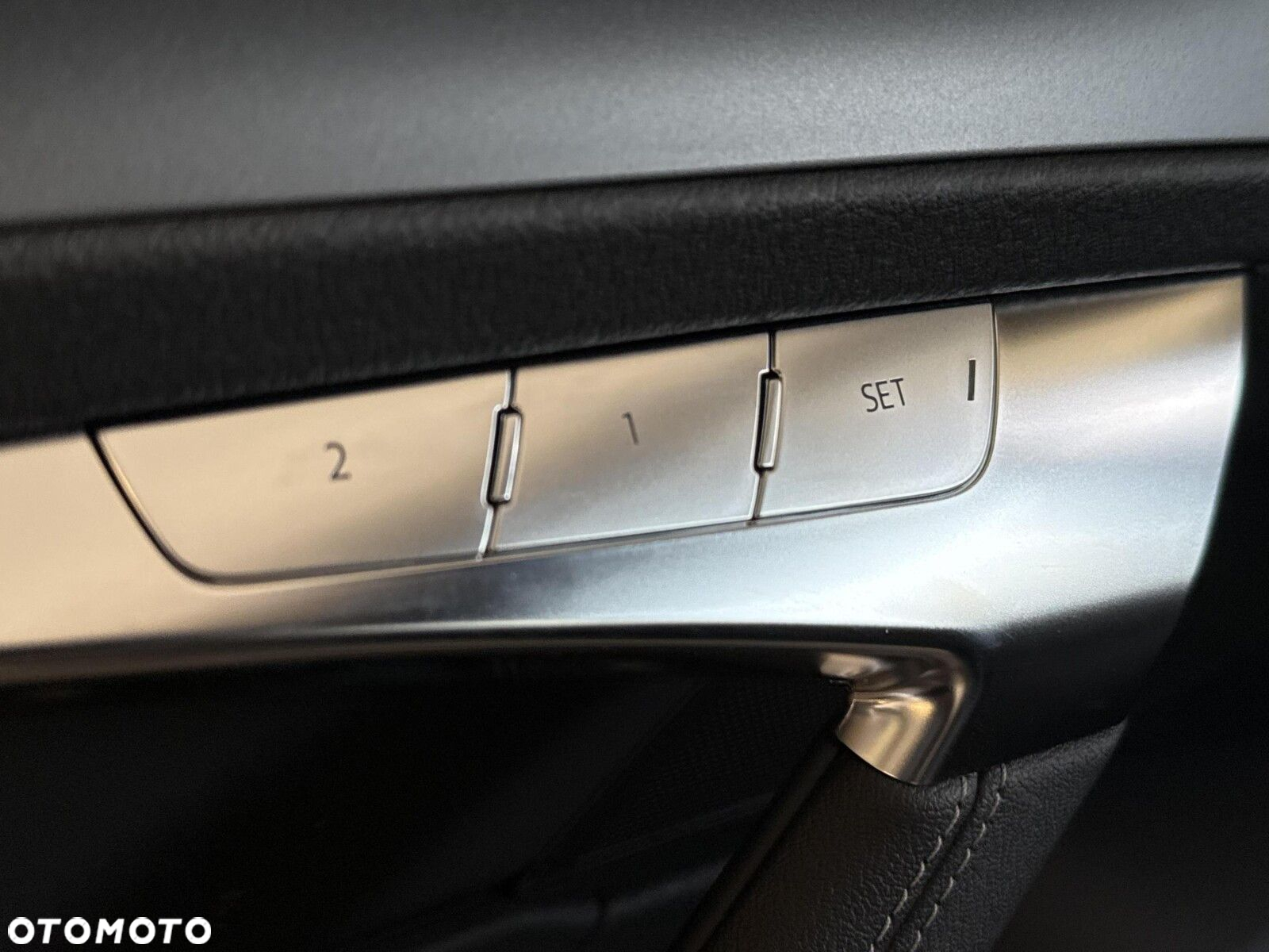 Audi A6 - 12