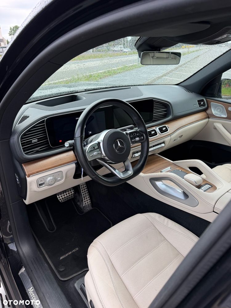 Mercedes-Benz GLS - 9