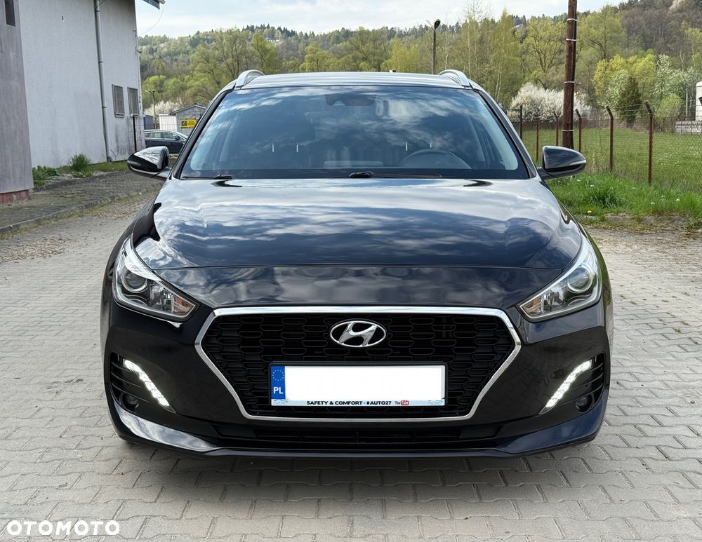 Hyundai i30 1.6 D Comfort DCT - 12