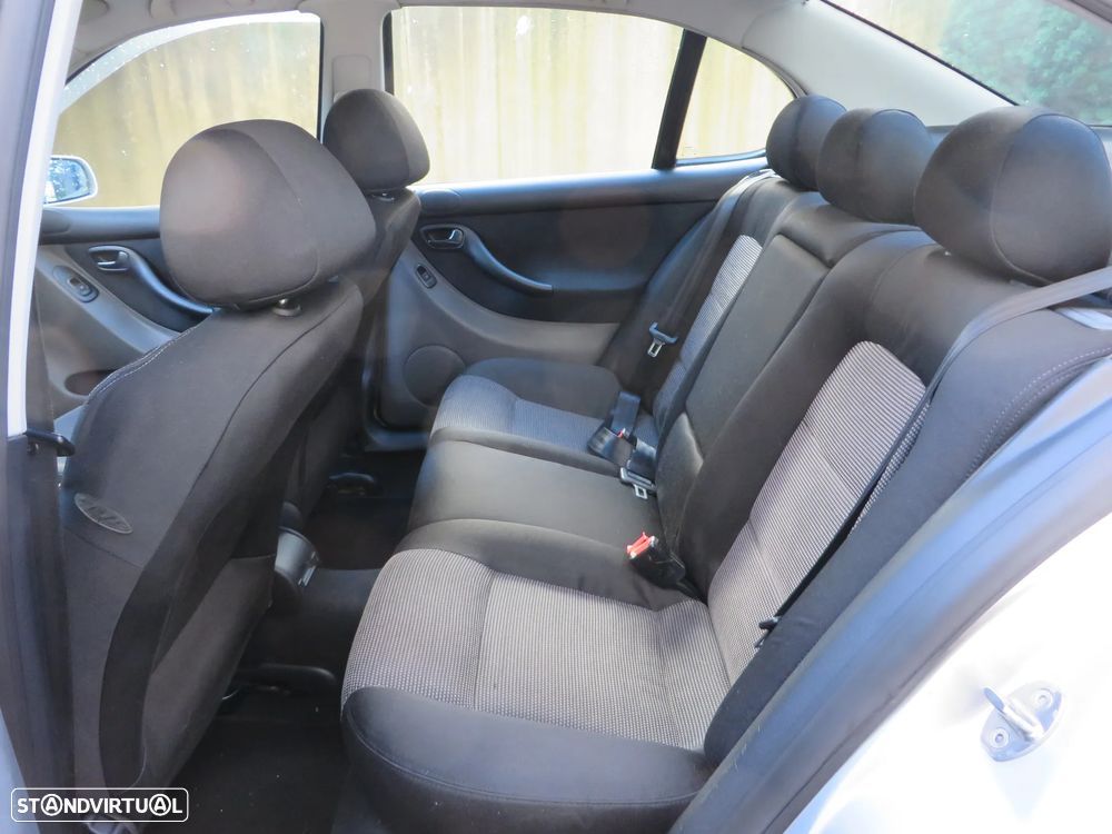 SEAT Toledo 1.9 TDI Sport - 11