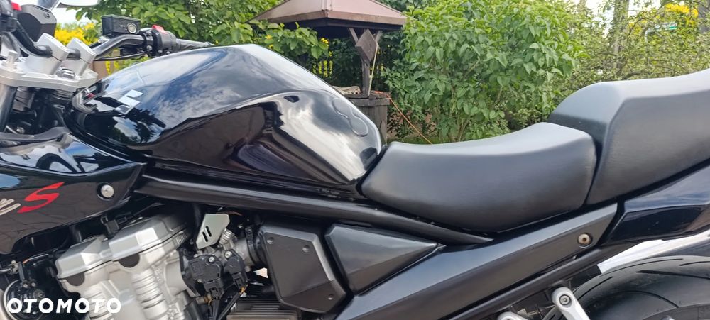 Suzuki Bandit - 34