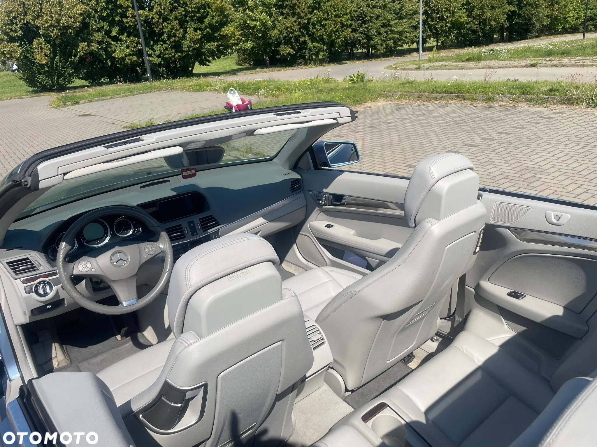 Mercedes-Benz Klasa E 350 CGI Cabrio BlueEFFICIENCY 7G-TRONIC Prime Edition - 20