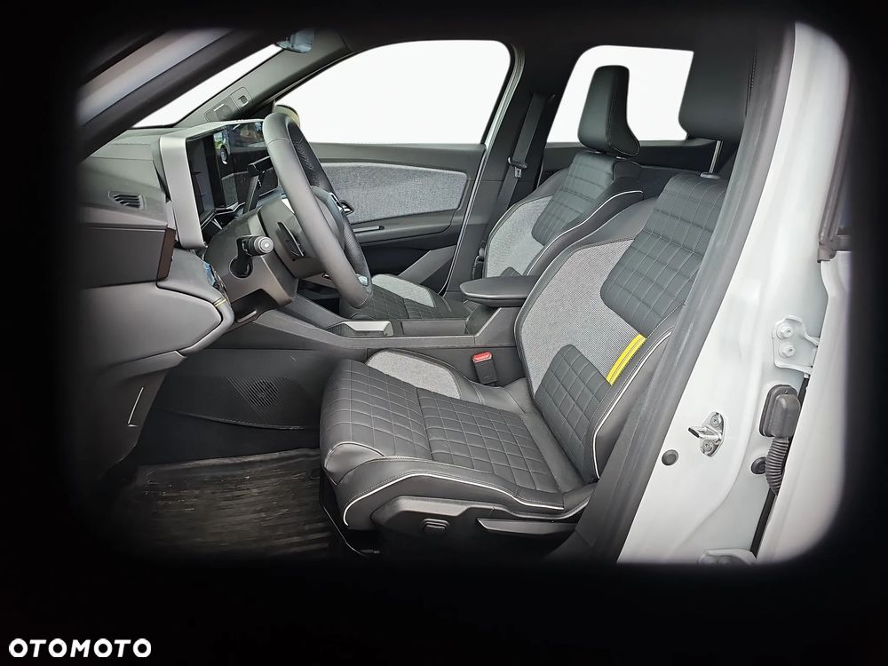 Renault 4 E-Tech 52kWh Comfort Range Iconic - 13