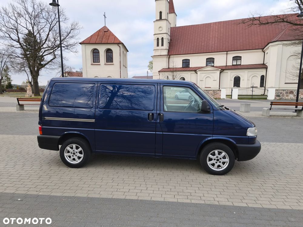 Volkswagen Transporter - 11
