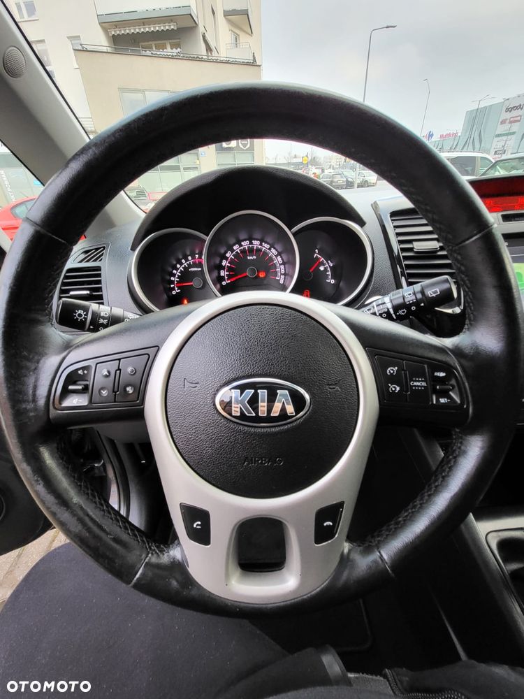 Kia Venga 1.6 CVVT Dream Team Edition - 25