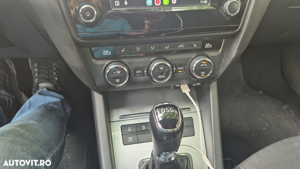 Skoda Octavia 1.6 TDI DSG Style - 12