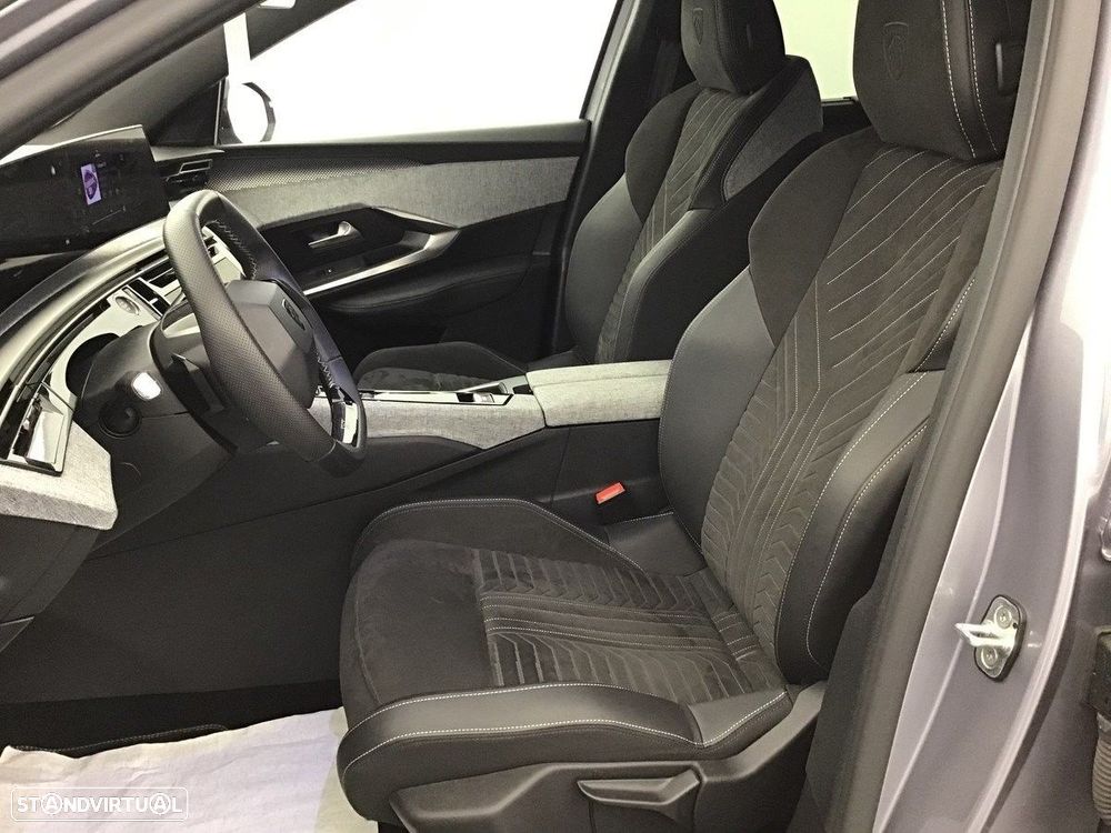 Peugeot 5008 1.2 Hybrid GT e-DCS6 - 16