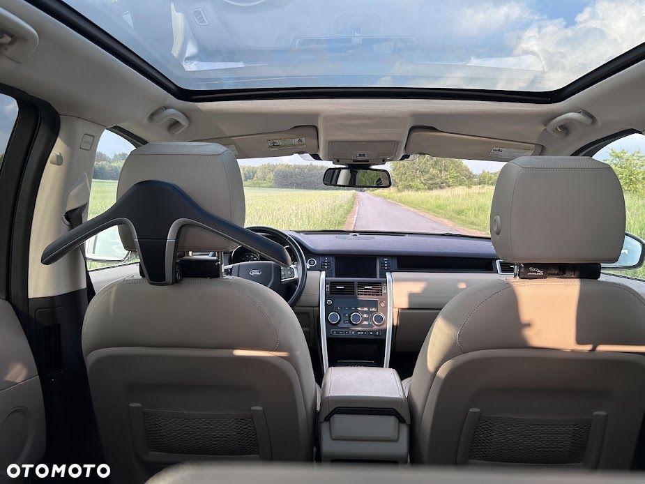 Land Rover Discovery Sport - 11