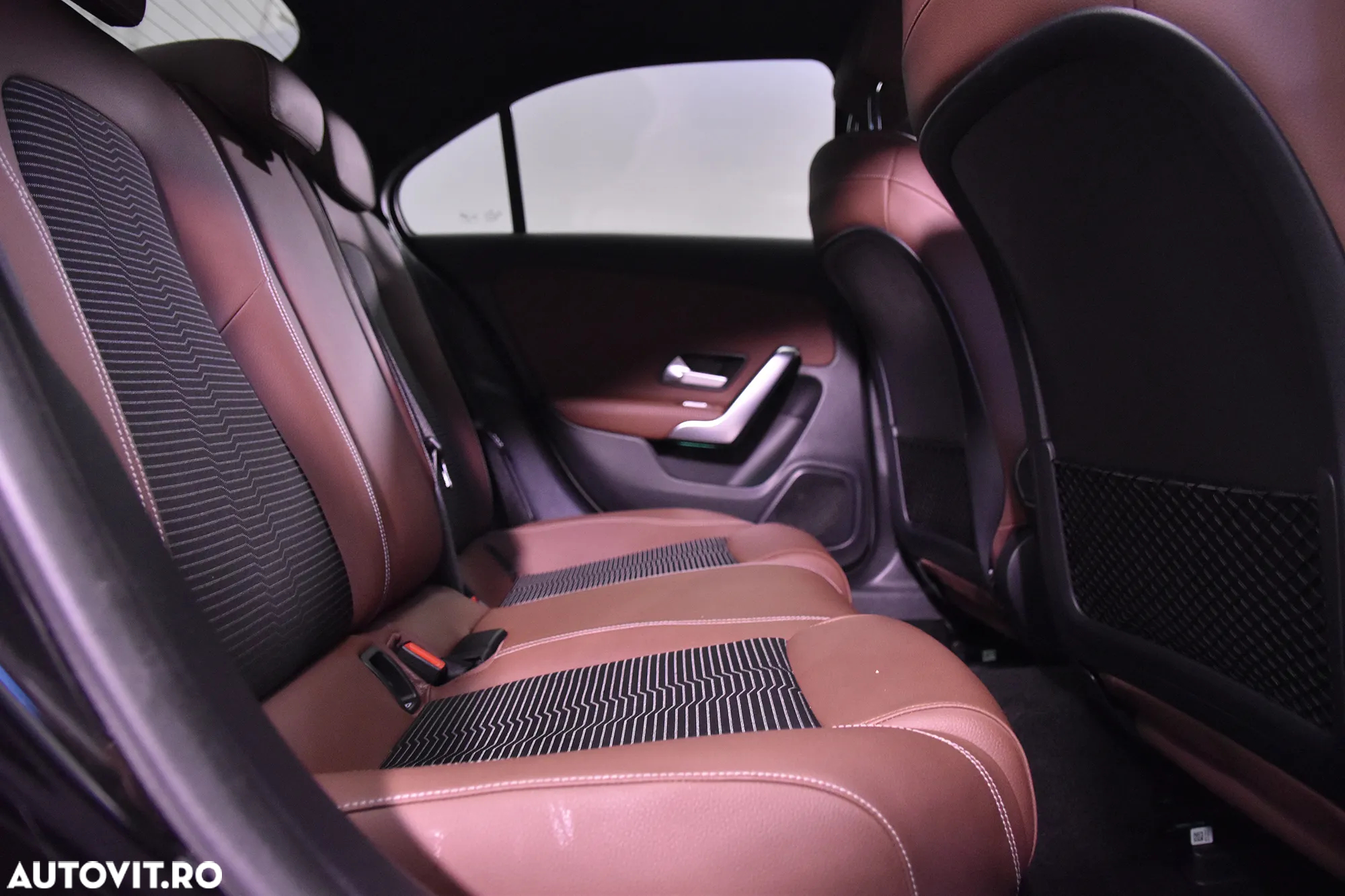 Mercedes-Benz A 200 d 8G-DCT - 12