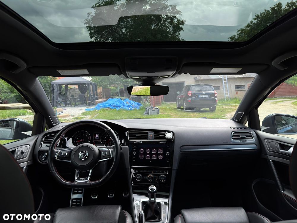 Volkswagen Golf GTI 2.0 TSI OPF Performance - 13
