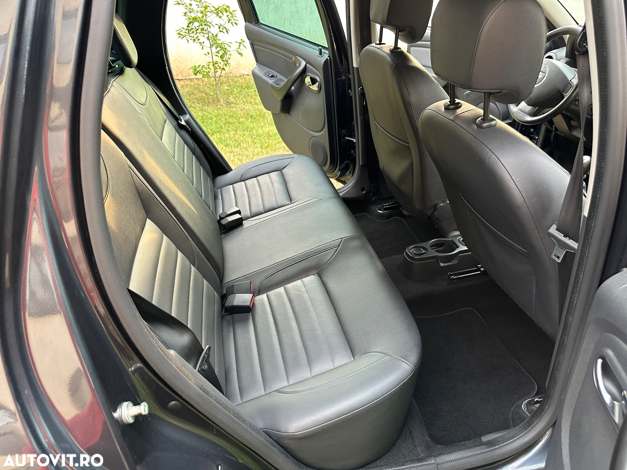 Dacia Duster dCi 110 FAP 4x2 Prestige - 24