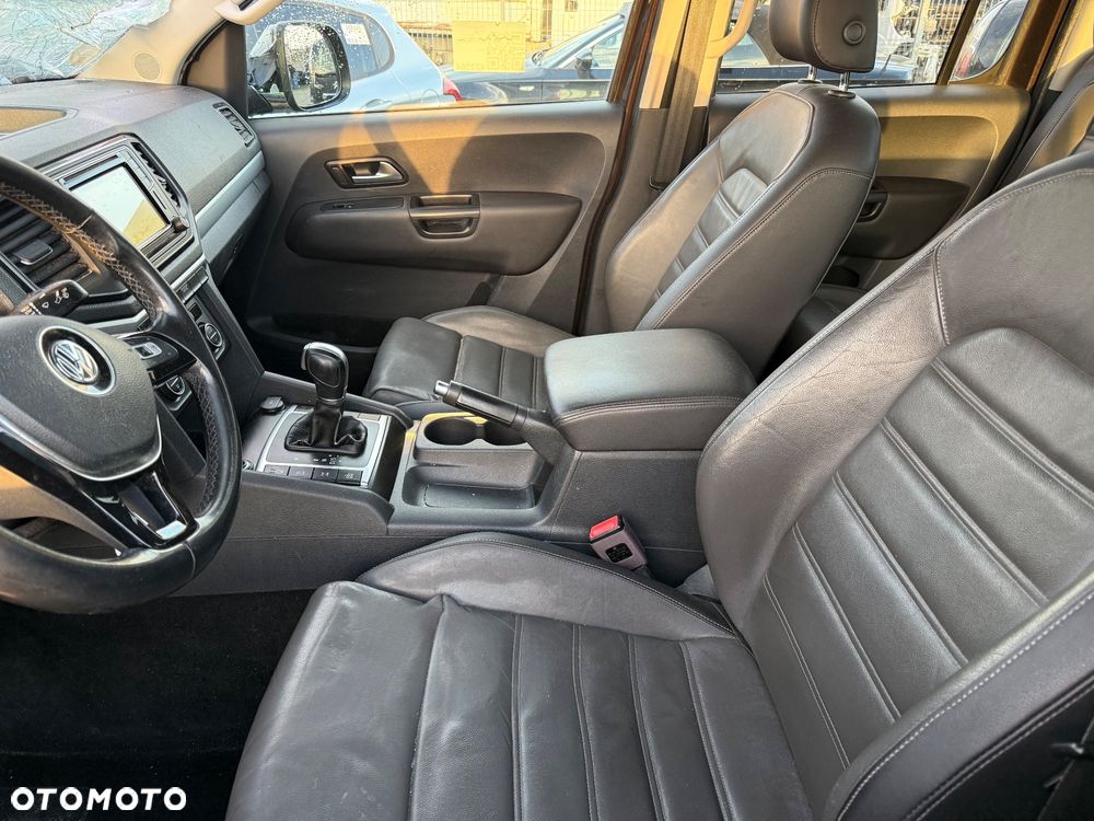 Volkswagen Amarok - 11