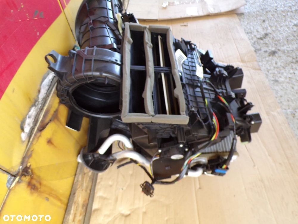 NAGRZEWNICA CITROEN C4 CACTUS 1.2 VTI 9819656480 - 2