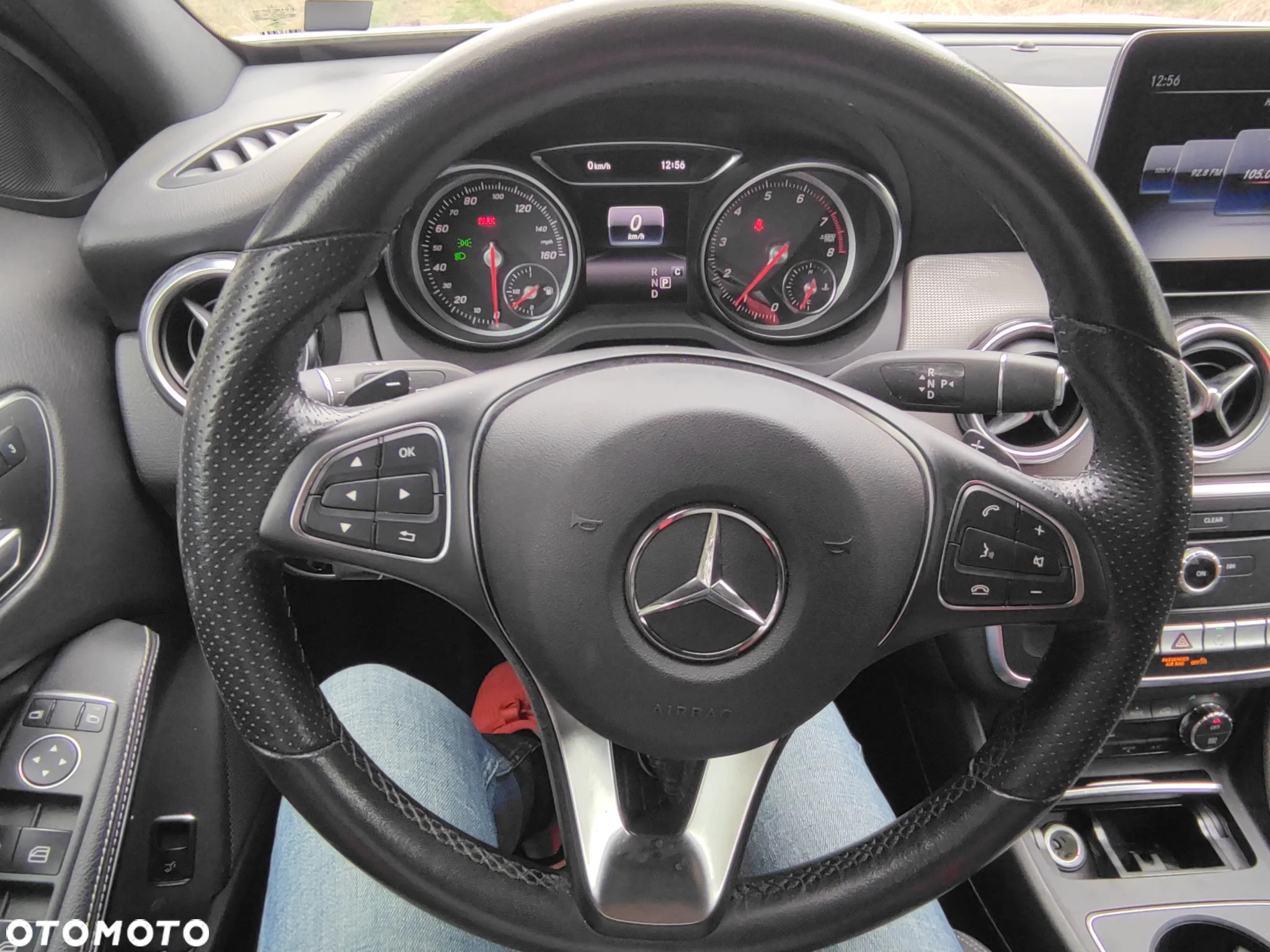 Mercedes-Benz GLA 250 4Matic 7G-DCT - 6