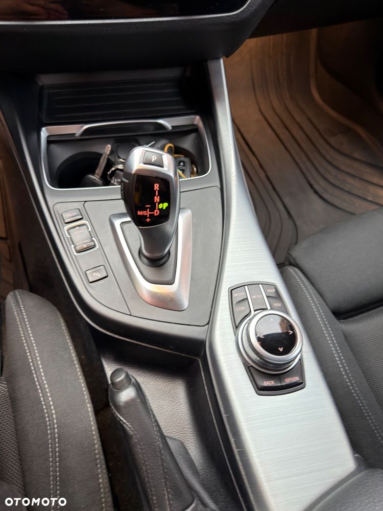 BMW Seria 1 118d Edition M Sport Shadow - 13