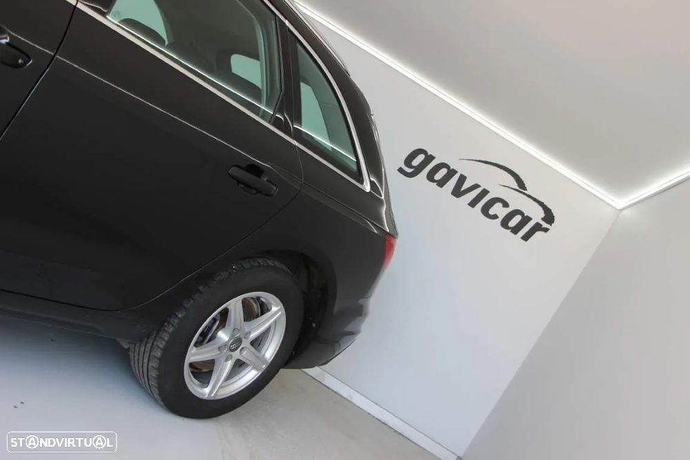 Audi A4 Avant 35 TDI Fleet Edition S tronic - 3