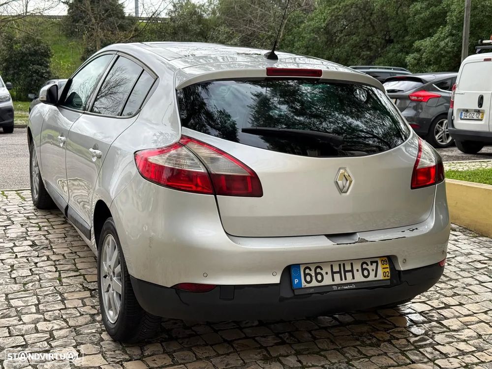 Renault Mégane 1.5 dCi Dynamique S - 3