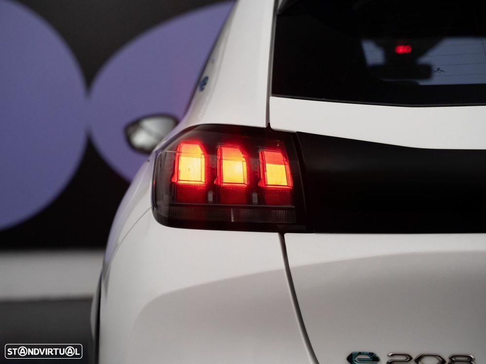 Peugeot e-208 50 kWh Active - 10