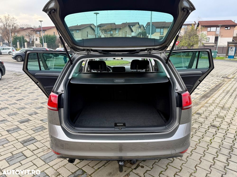 Volkswagen Golf Variant 1.6 BlueTDI DSG Comfortline - 24