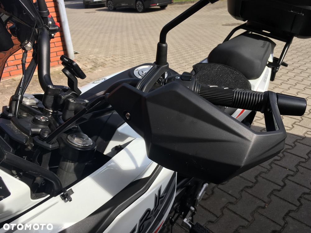 Benelli TRK 251 - 7