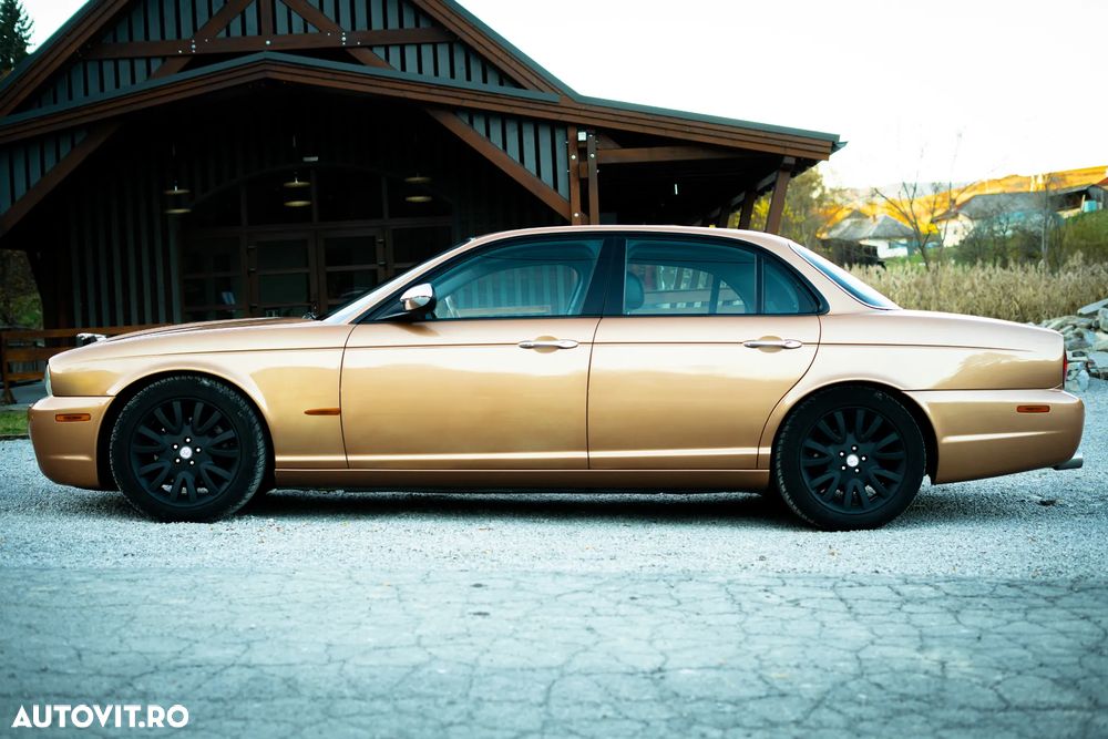 Jaguar XJ XJ8 4.2 V8 Executive Aut - 17