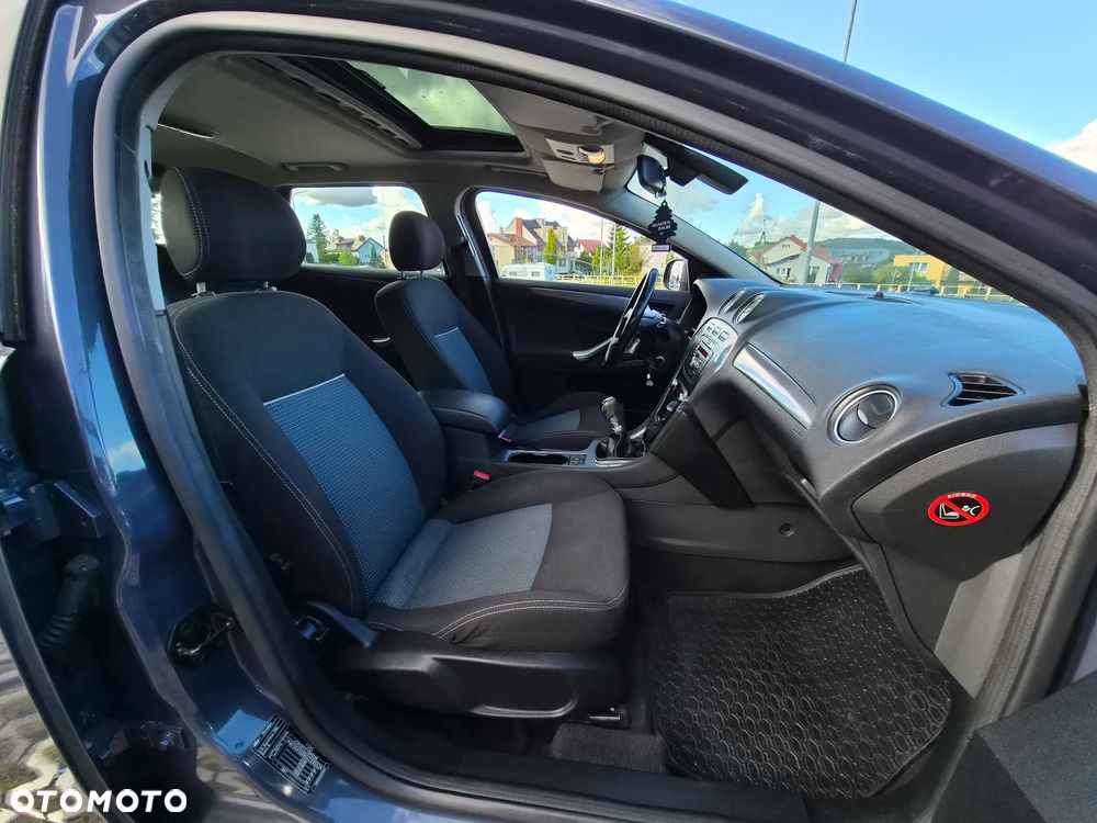 Ford Mondeo - 9