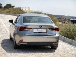 Lexus IS 300H Executive - 2