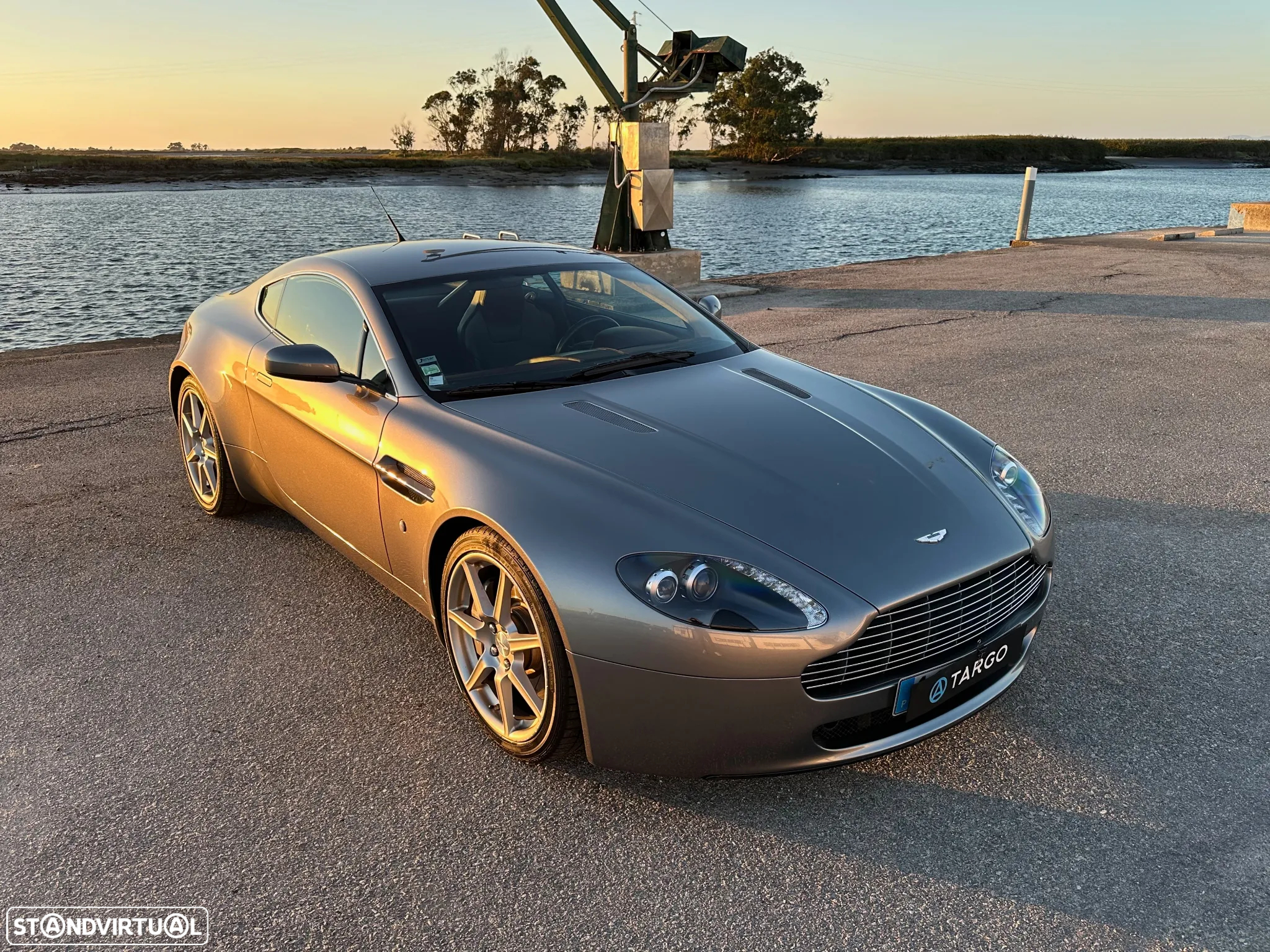 Aston Martin Vantage Coupe V8 - 39