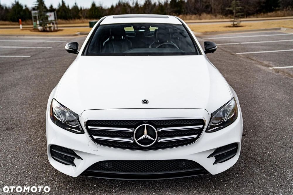 Mercedes-Benz Klasa E 300 9G-TRONIC Exclusive - 17