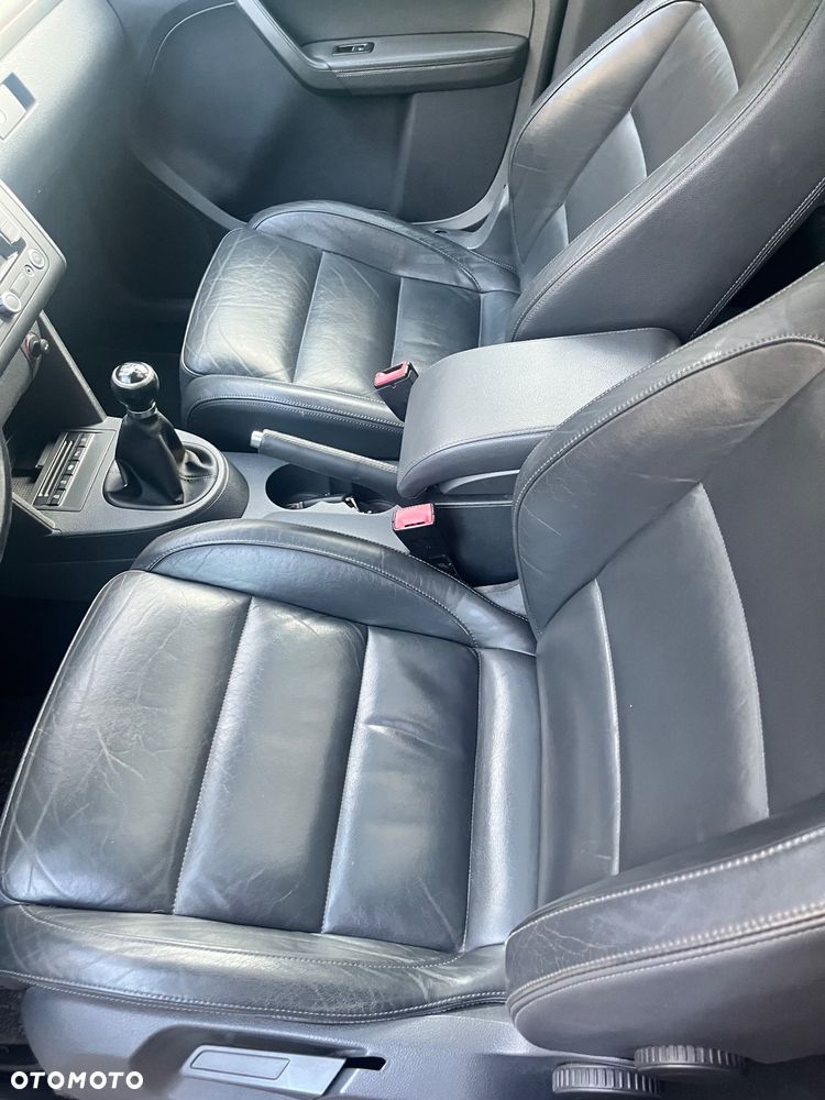 Volkswagen Touran 1.2 TSI BlueMotion Technology Highline - 25