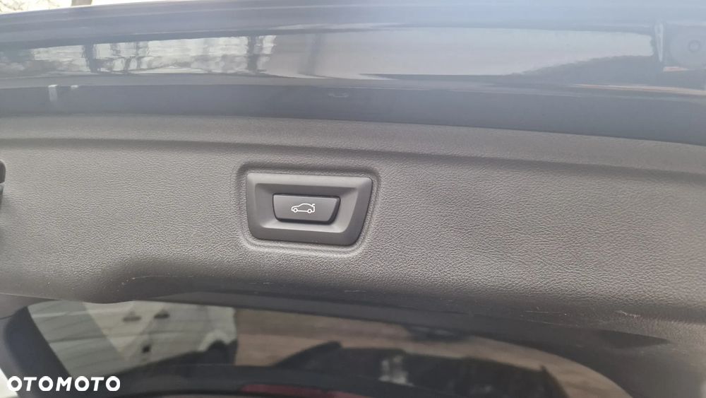 BMW Seria 3 320d Edition M Sport Shadow - 29