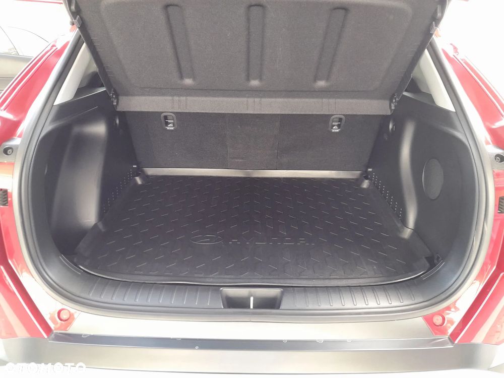 Hyundai Kona 1.6 GDI Hybrid Platinum DCT - 17
