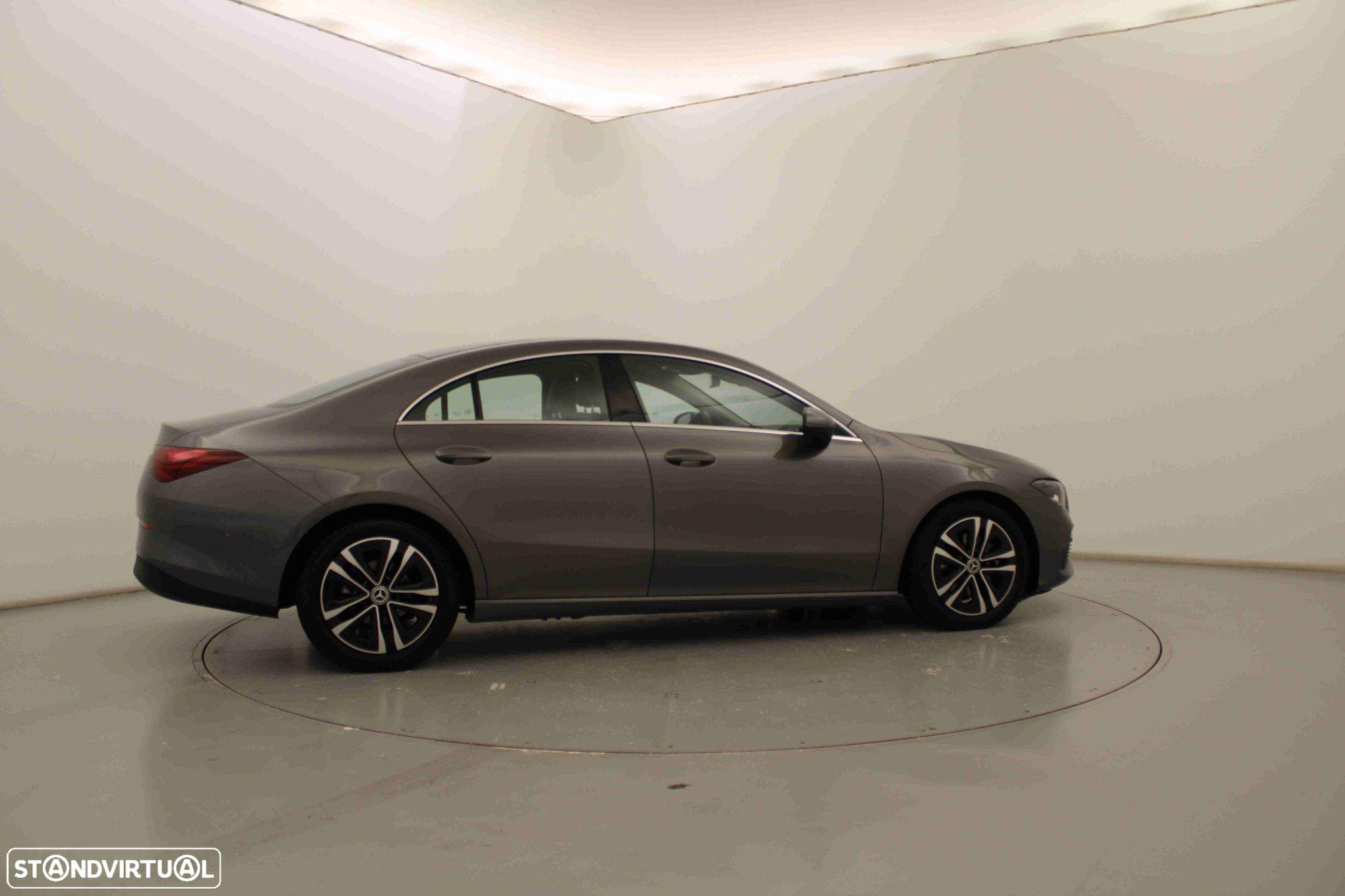 Mercedes-Benz CLA 180 d - 5