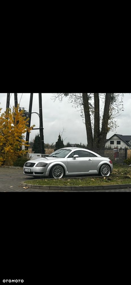 Audi TT Coupé 1.8T Quattro - 10