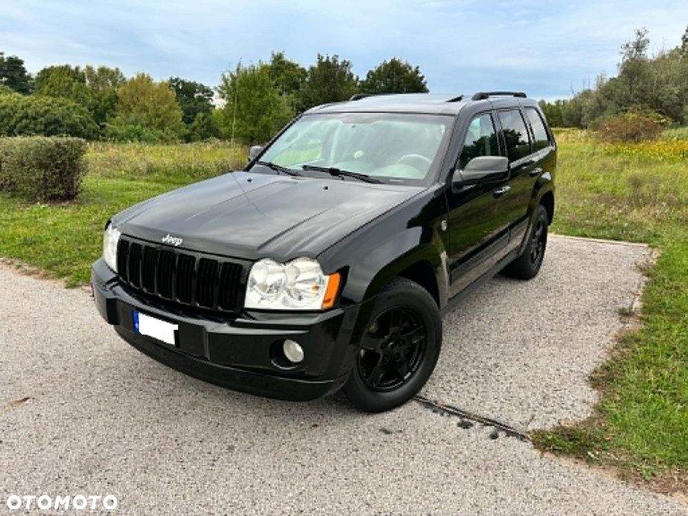 Jeep Grand Cherokee - 1