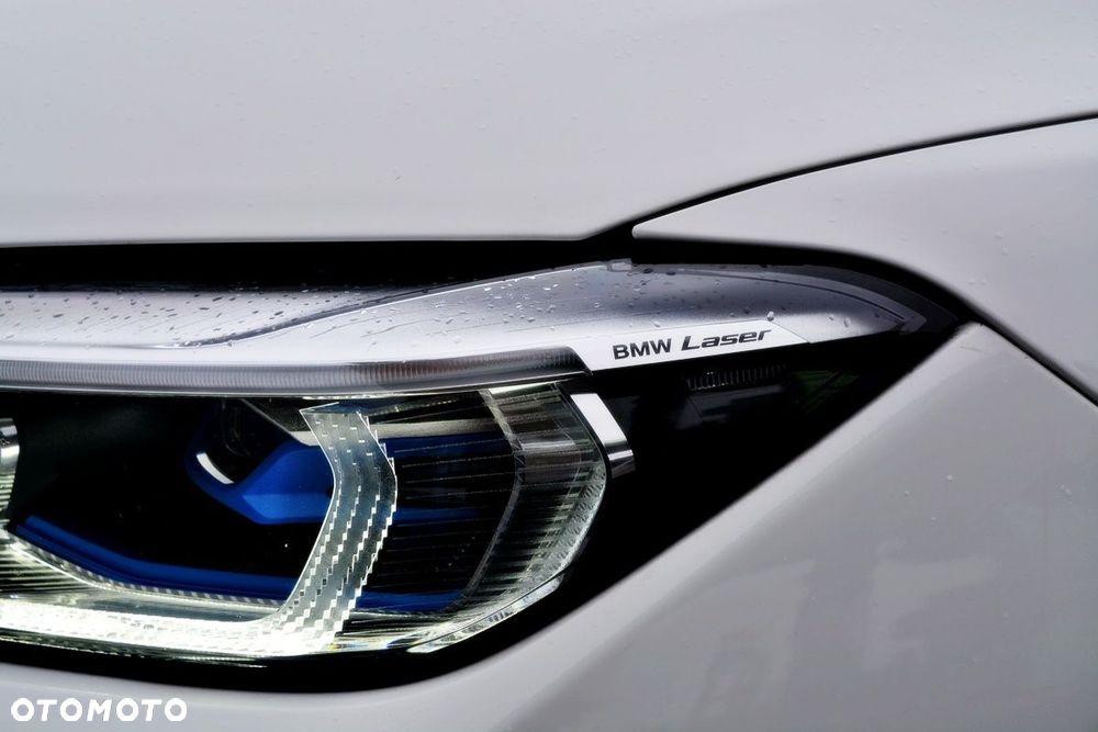 BMW Seria 7 750Li xDrive - 14